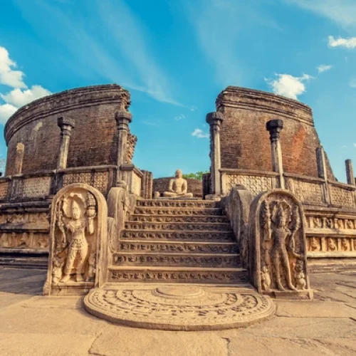 instagram-effect-polonnaruwa-ancient-vatadage-600nw-685384048